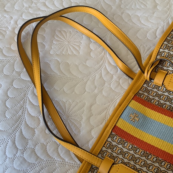 Tory Burch Gemini Link Tote - Picture 10 of 10